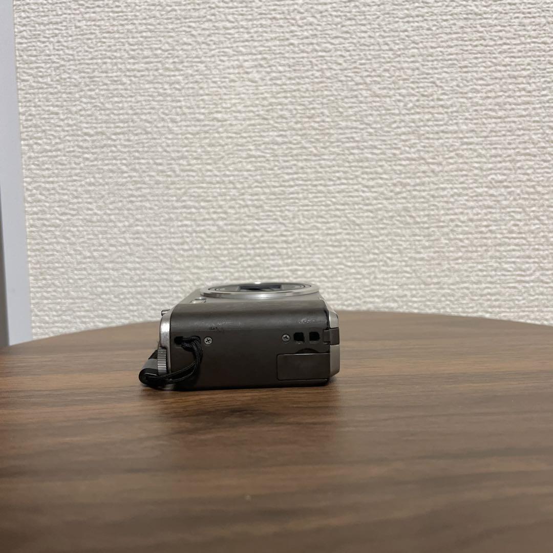 【オールドコンデジ】 RICOH R8
