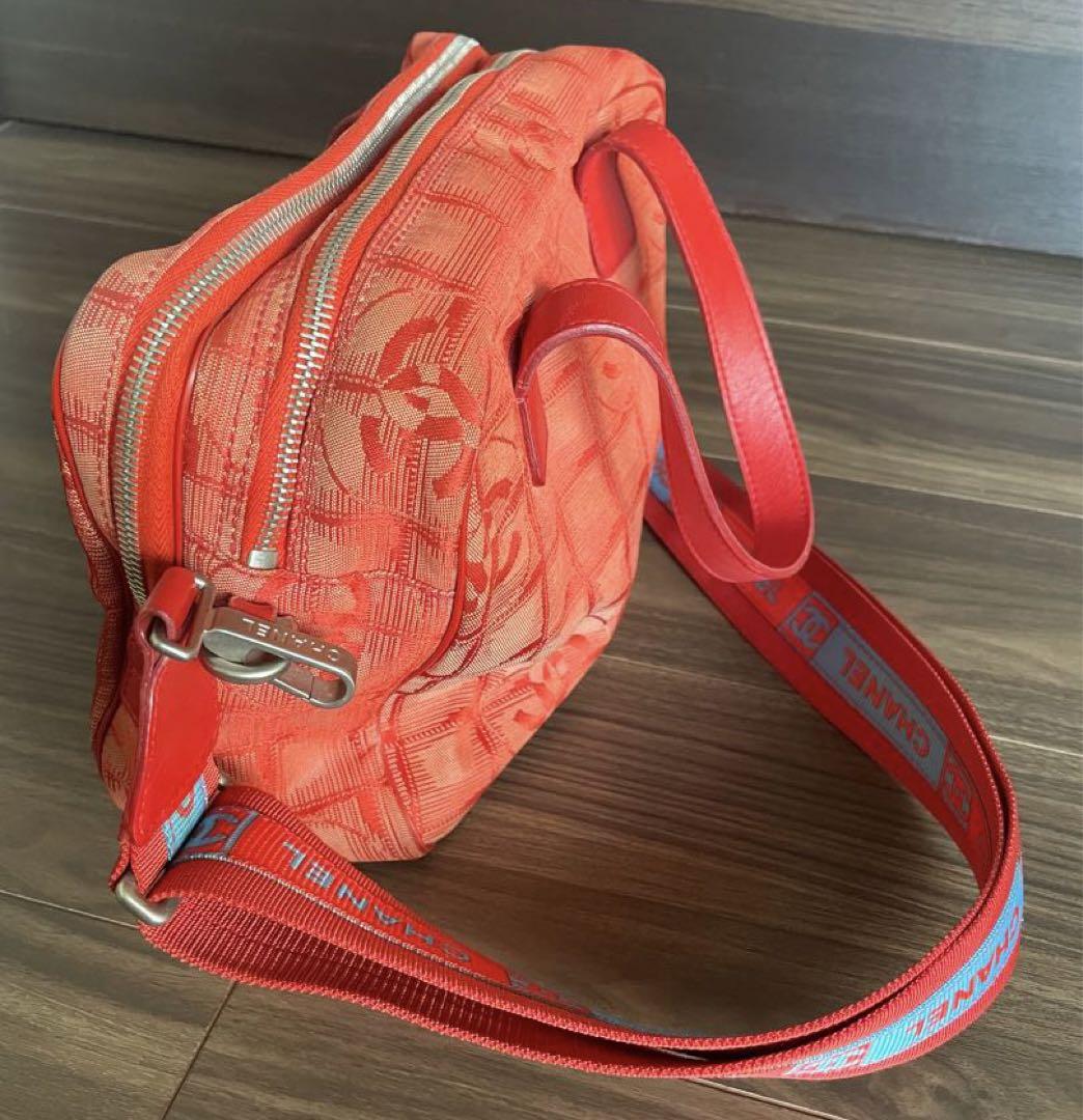 CHANEL シャネル トラベルライン レッド ショルダーバッグ