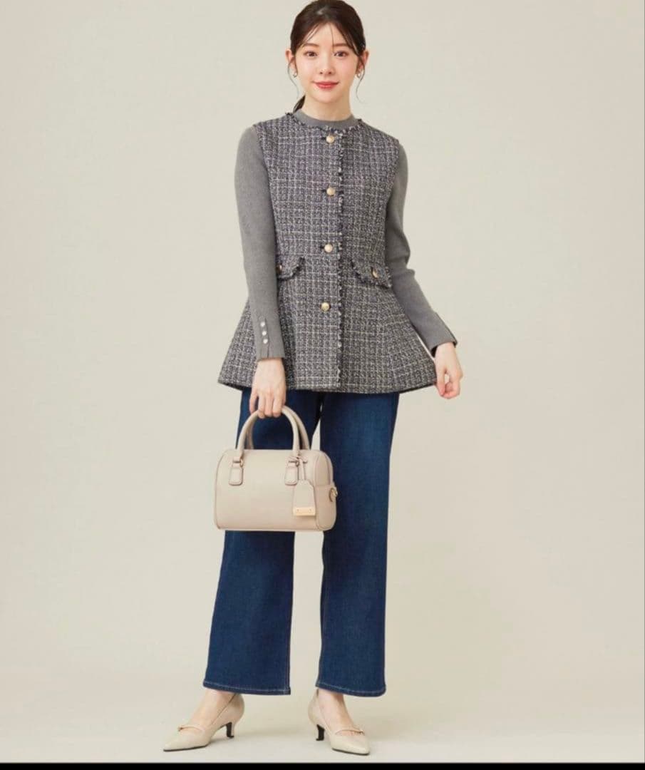 ANY SIS ファンシーツイードペプラム ジレ グレー ANY SIS ファンシーツイードペプラム ジレ グレー