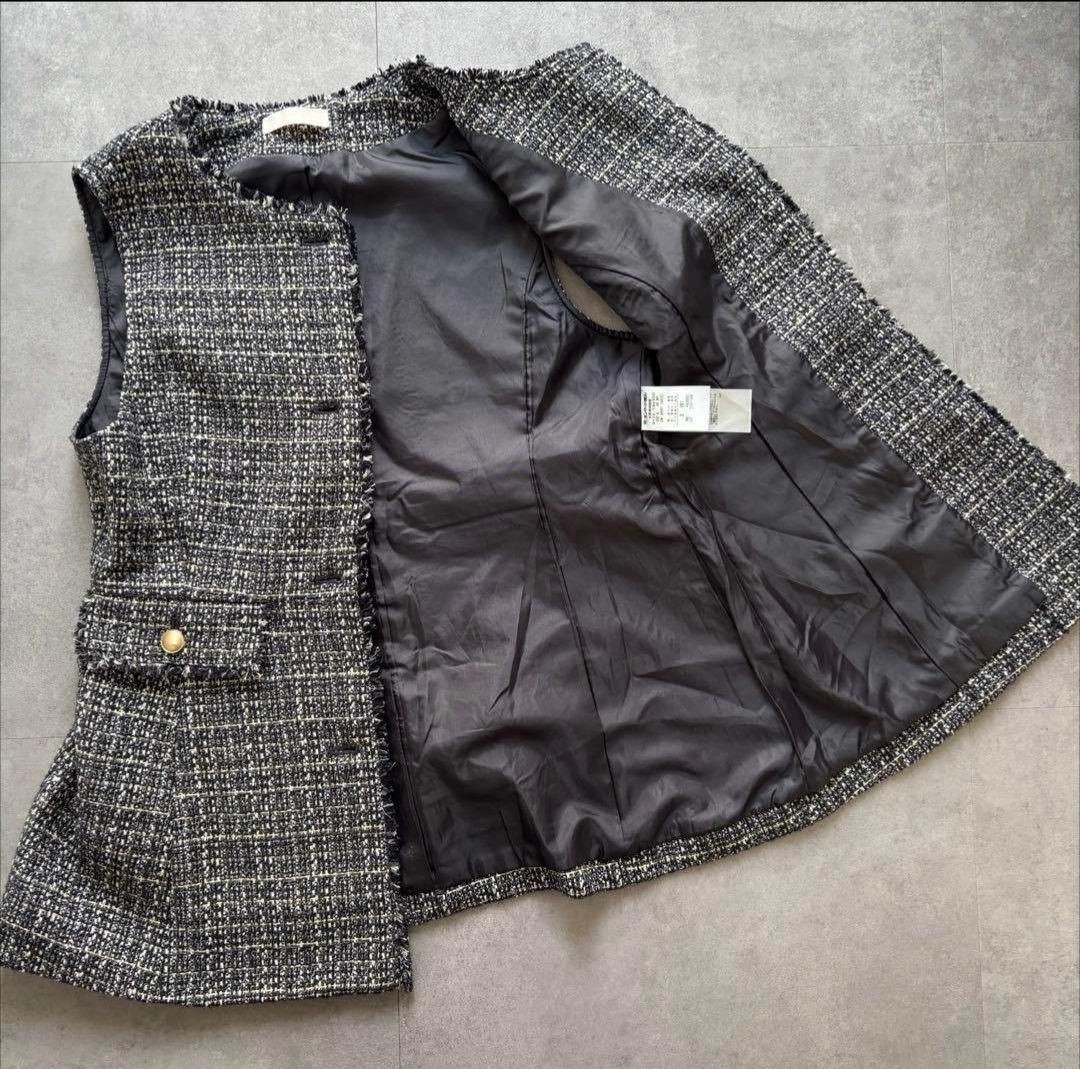 ANY SIS ファンシーツイードペプラム ジレ グレー ANY SIS ファンシーツイードペプラム ジレ グレー