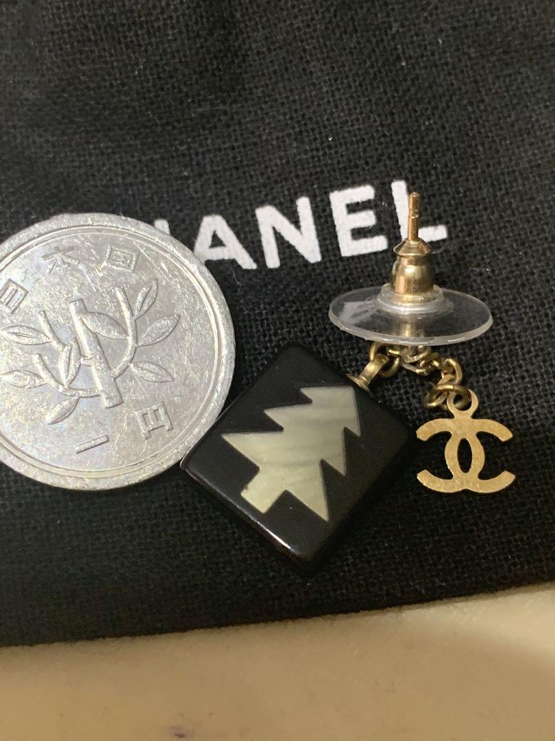 正規品CHANELピアスクリスマスバージョン！