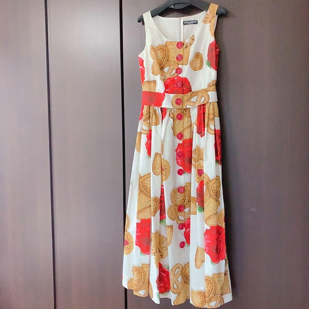 【18％OFF】 ドルチェアンドガッバーナ ビスケット クッキー ローズ ワンピース