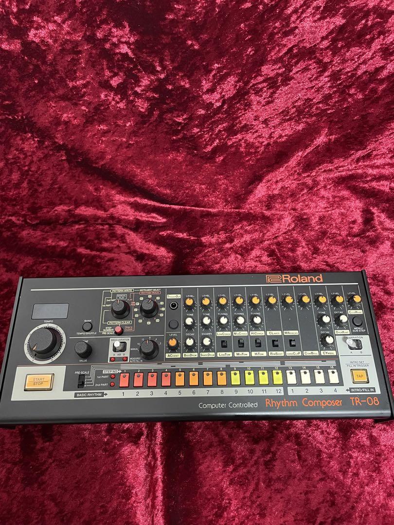 Roland TR-08