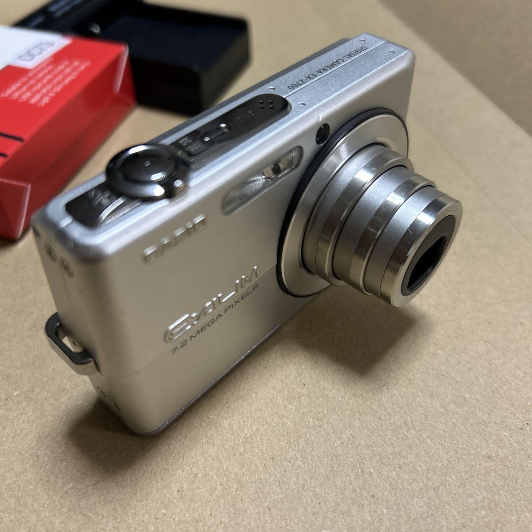 CASIO EX-Z700 コンパクトデジタルカメラ - メルカリ