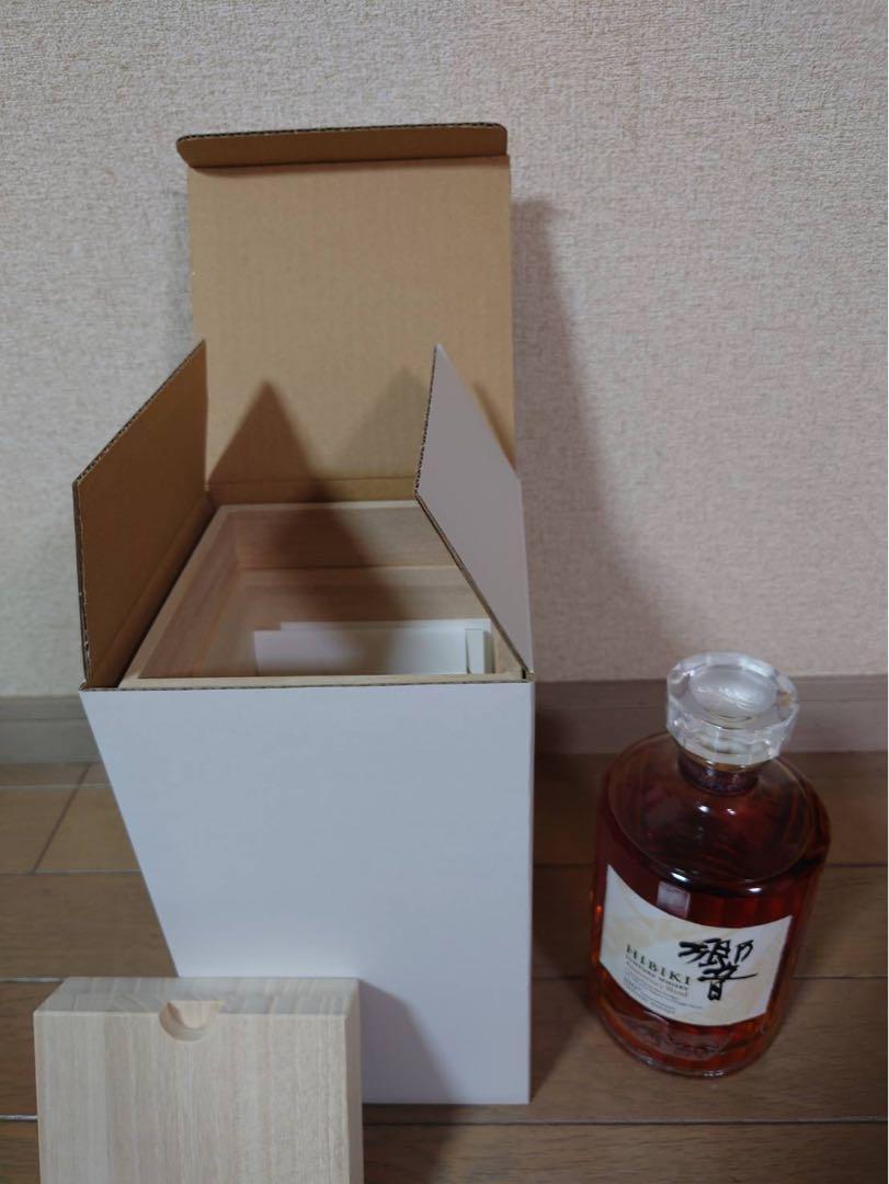 サントリー　響　100周年記念ブレンド　桐箱入り700ml (新品／未開封)