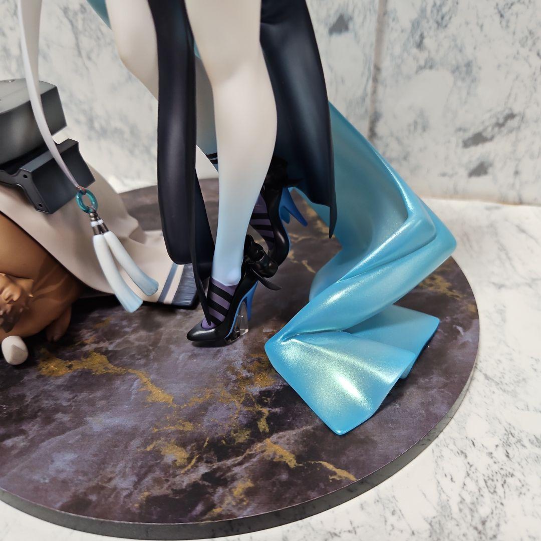 アズールレーン ベルファスト 彩雲の薔薇Ver. 完成品 フィギュア ＊開封品＊