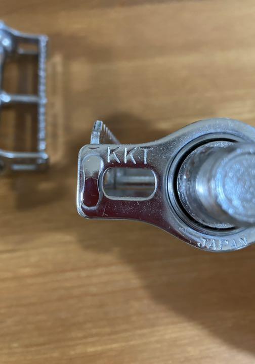 美品 極東 KYOKUTOU 角ペダル 鉄 フラットペダル NJS 競輪 - メルカリ 美品 極東 KYOKUTOU 角ペダル 鉄 フラットペダル NJS 競輪 - メルカリ
