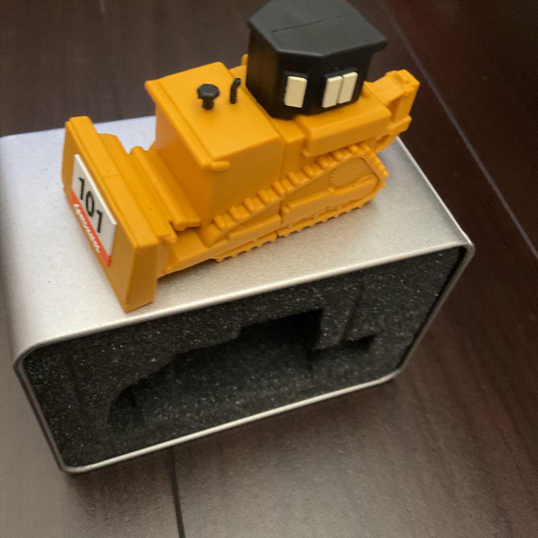 珍品　ブルドーザー ミニカー USBメモリ