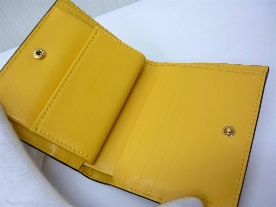 エフ イズ フェンディ 二つ折り コンパクト財布 8M0387 イエロー　a