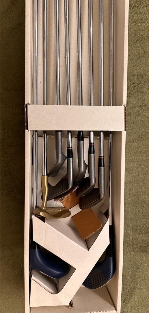 BALENCIAGA SPORTS　8本セット　右利き　ゴルフクラブ　超美品！