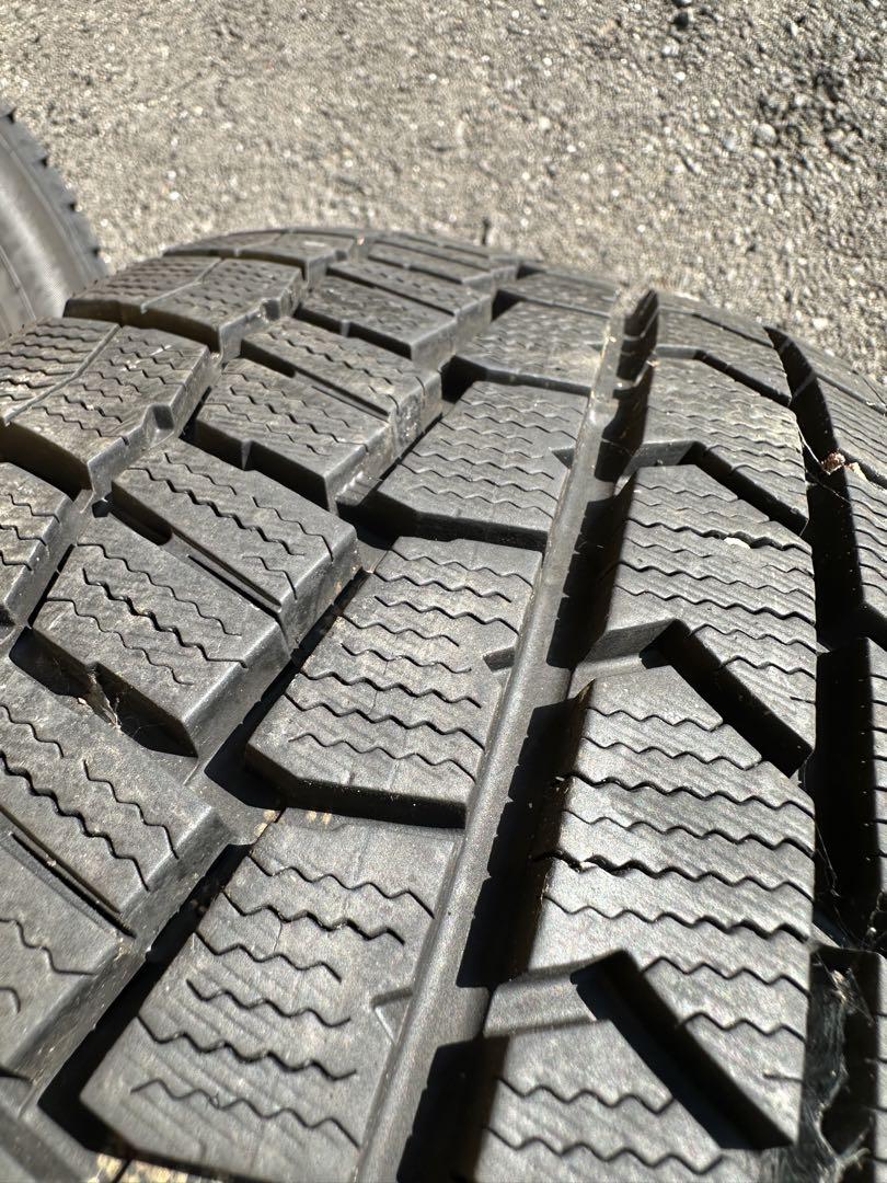 215/65R16 ダンロップ　WINTER MAXX