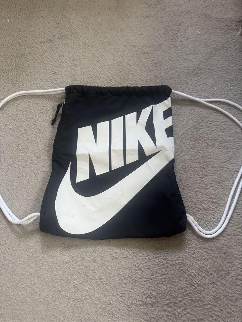 NIKEナップサック