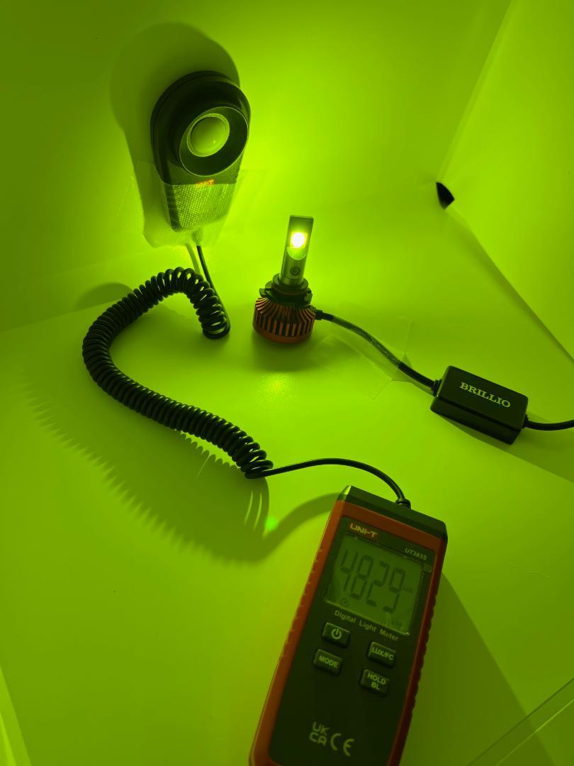 ライムイエロー　LED/h4/hir2/h13/h8/h16/h11/hb4