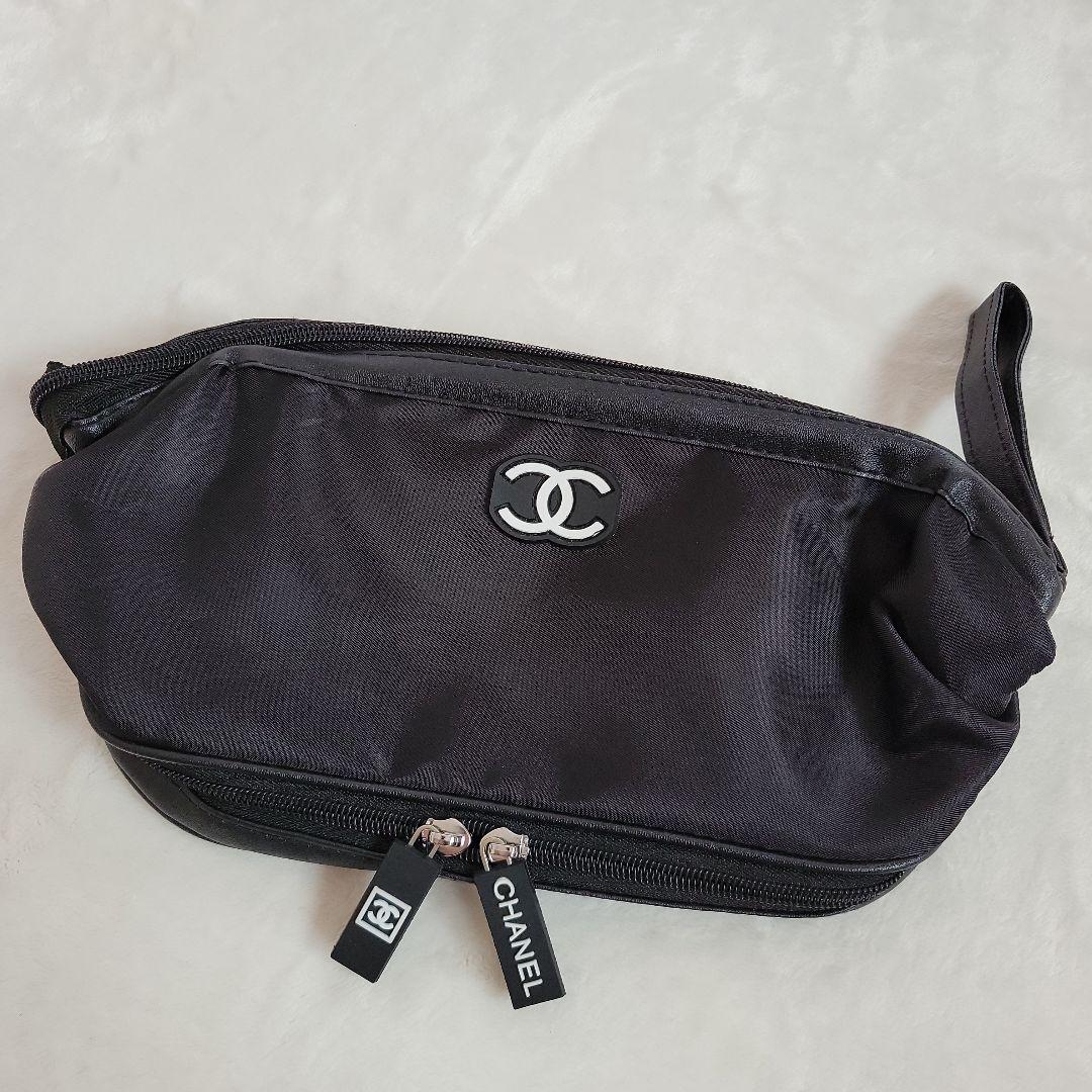 CHANELノベルティ　CHANELポーチ　シャネルミニバッグ