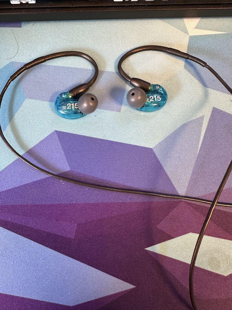 SHURE SE215 Special edition ゲーミングイヤホン