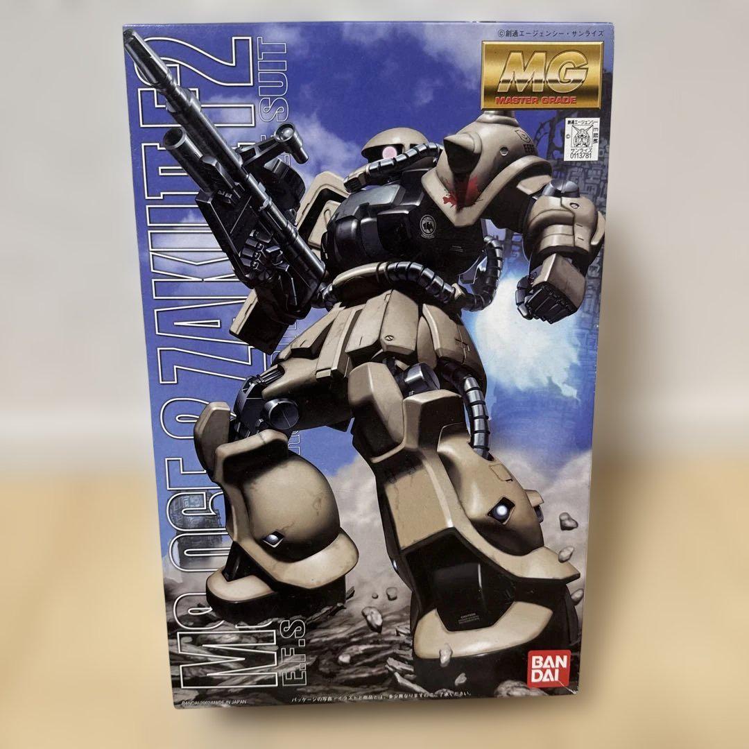 MG MS-06F-2 Zaku II F2 連邦軍仕様　未組み立て