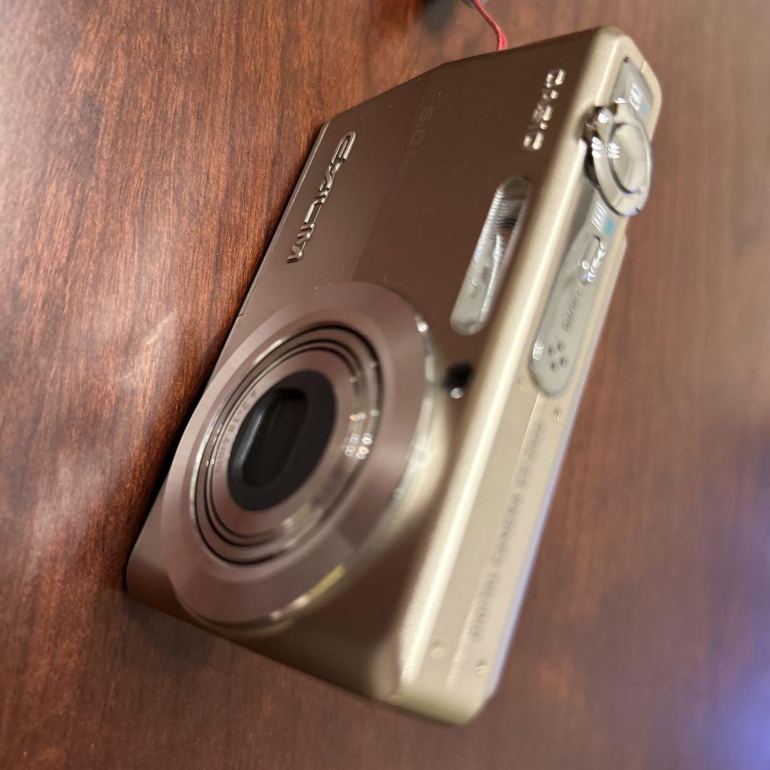 CASIO EXILIM 5.0メガピクセル デジタルカメラ - メルカリ