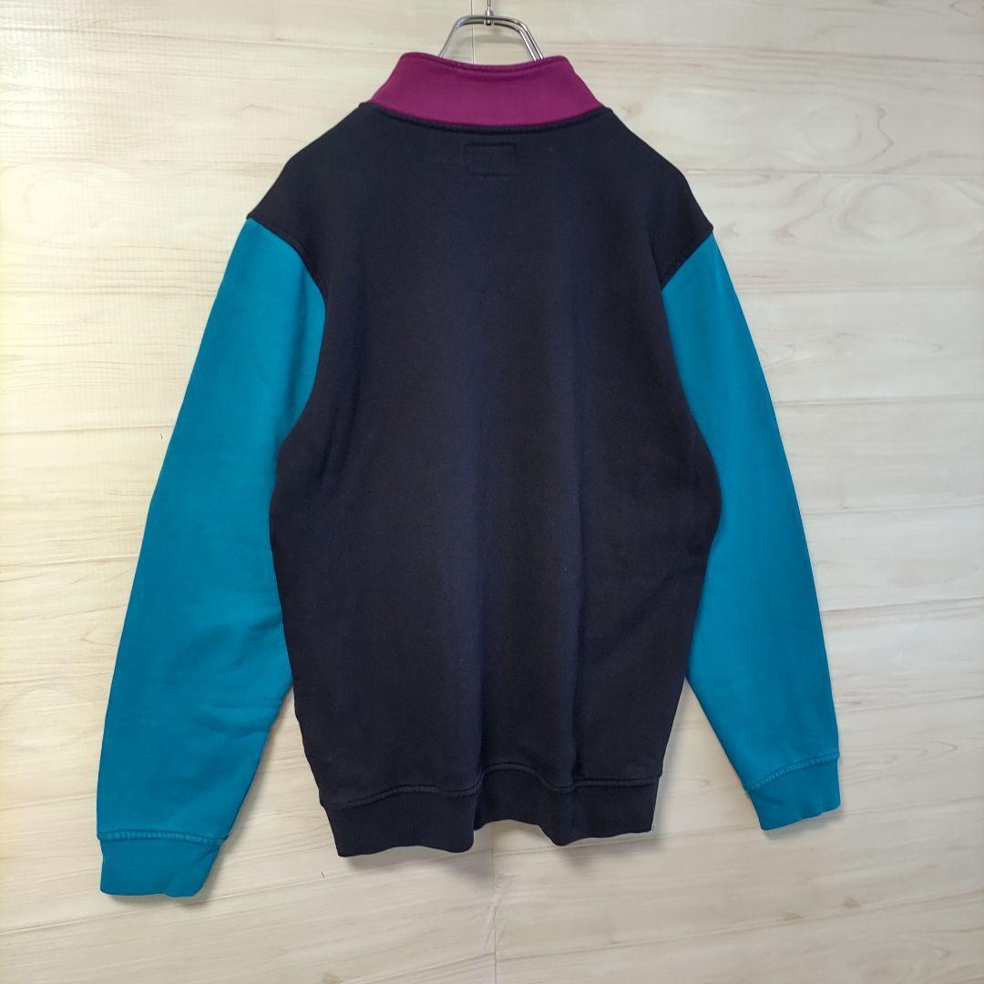 q30【即完売モデル】ステューシー★ワンポイント刺繍ロゴ ハーフジップスウェット