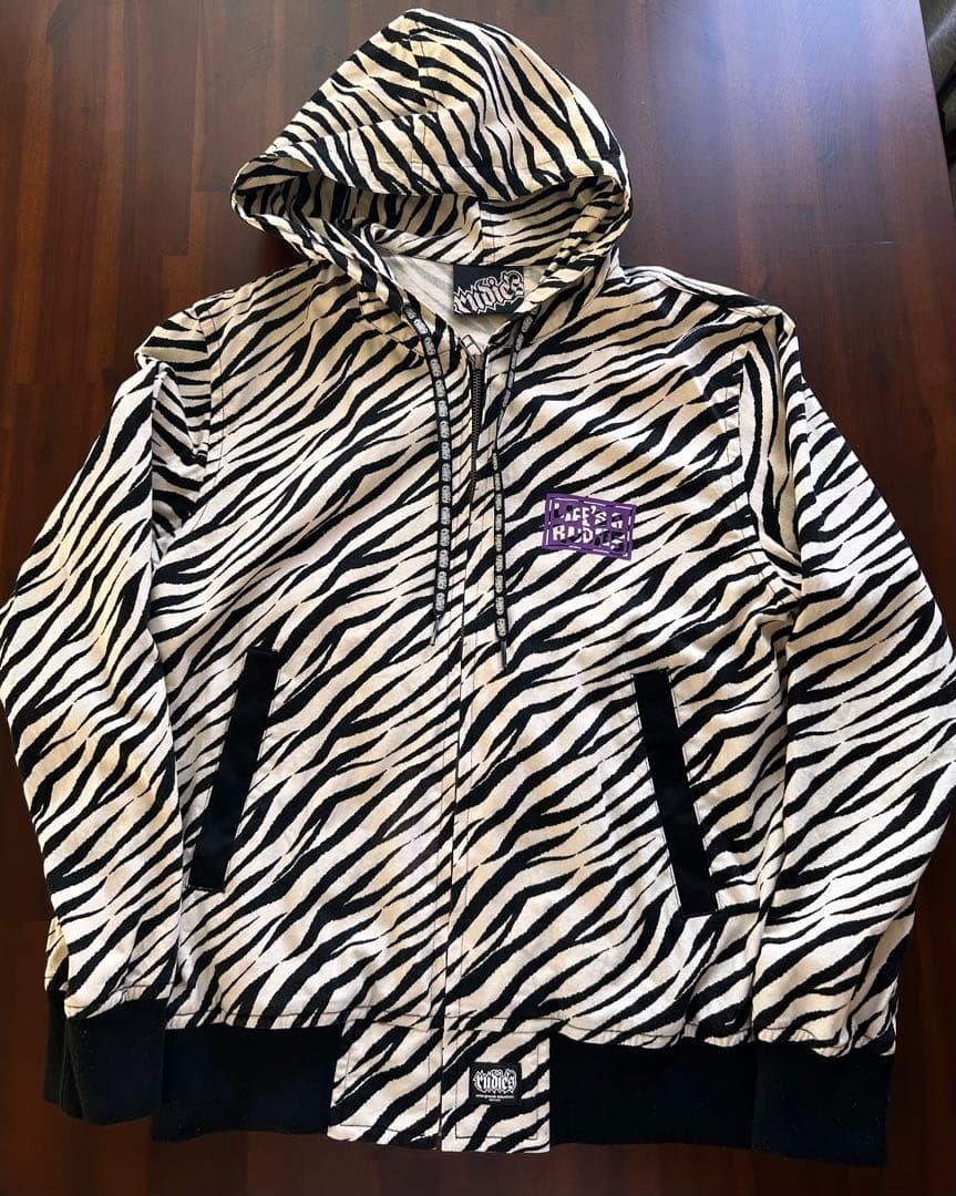 ゼブラ柄フード付きパーカー日本製100%コットンSサイズ 訳ありのためお得な価格