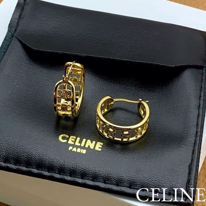 CELINE トリオンフマルチフープピアス - メルカリ