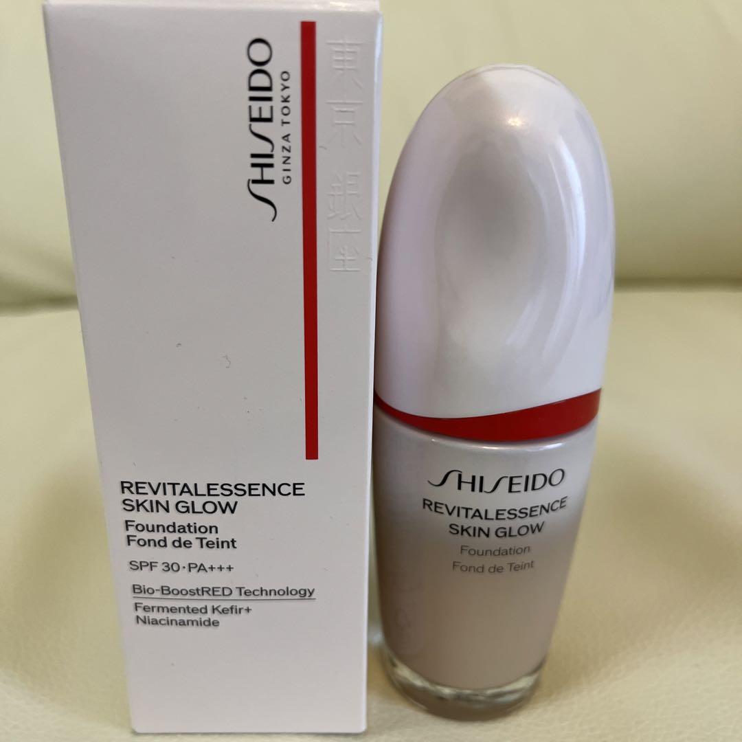 SHISEIDO エッセンス スキングロウ ファンデーション220  Linen