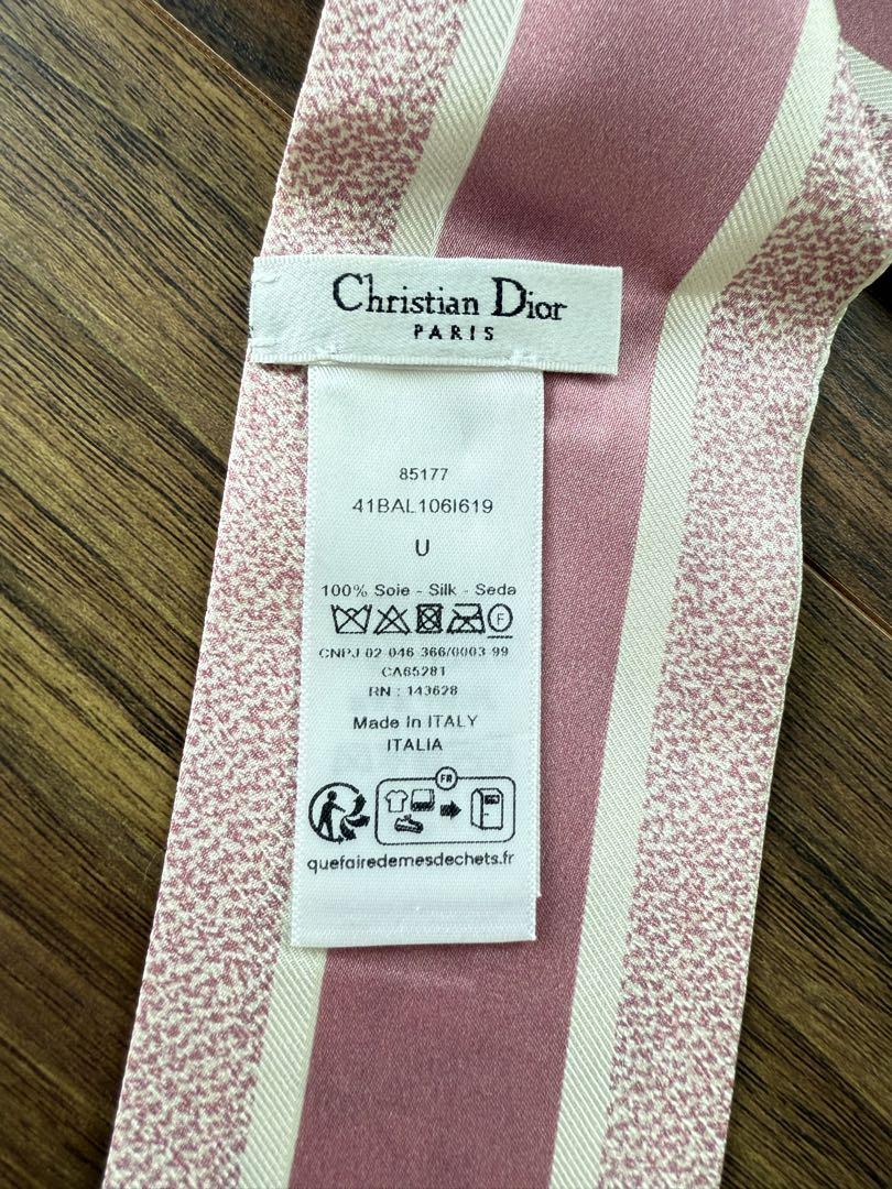 S【新品】Christian Dior 花柄シルクスカーフ 箱付