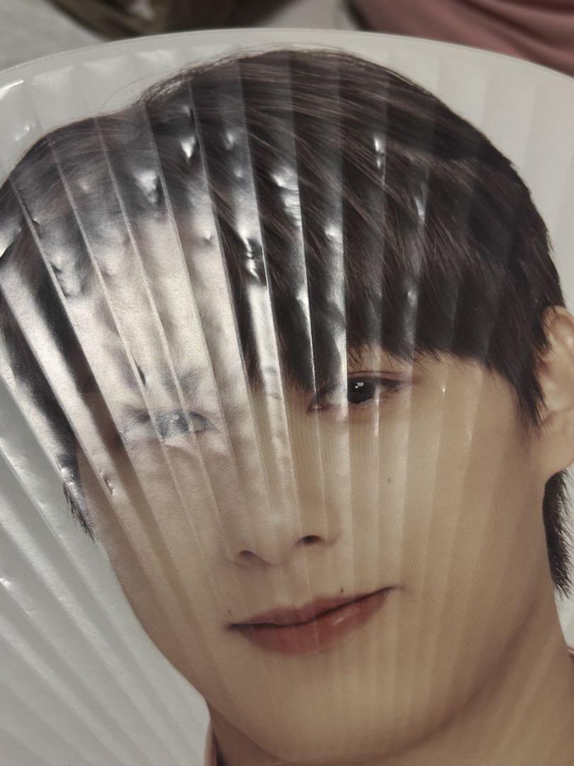 seventeen セブチ　ジュン　うちわ　セット