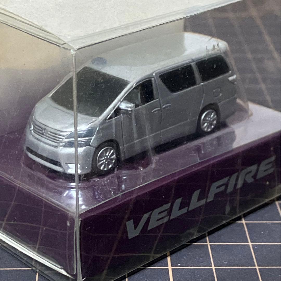 トヨタ ヴェルファイア LEDキーホルダー プルバックカー ミニカー トヨタ ヴェルファイア LEDキーホルダー プルバックカー ミニカー