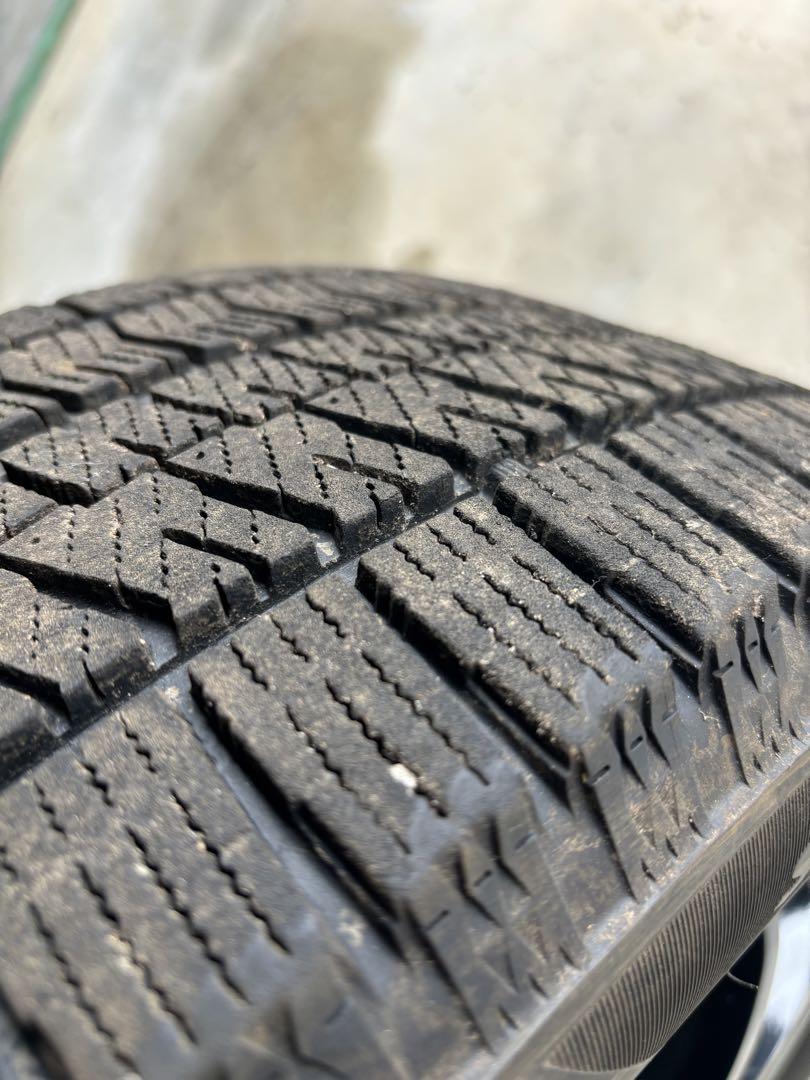 30日まで限定価格　カローラ スポーツ 　205/55R16 スタッドレスセット