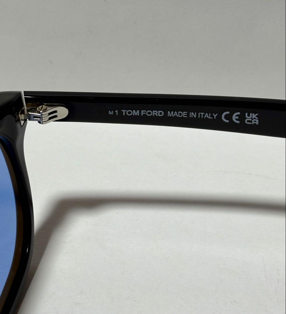 yoshi　TOM FORD TF1122 01V サングラス