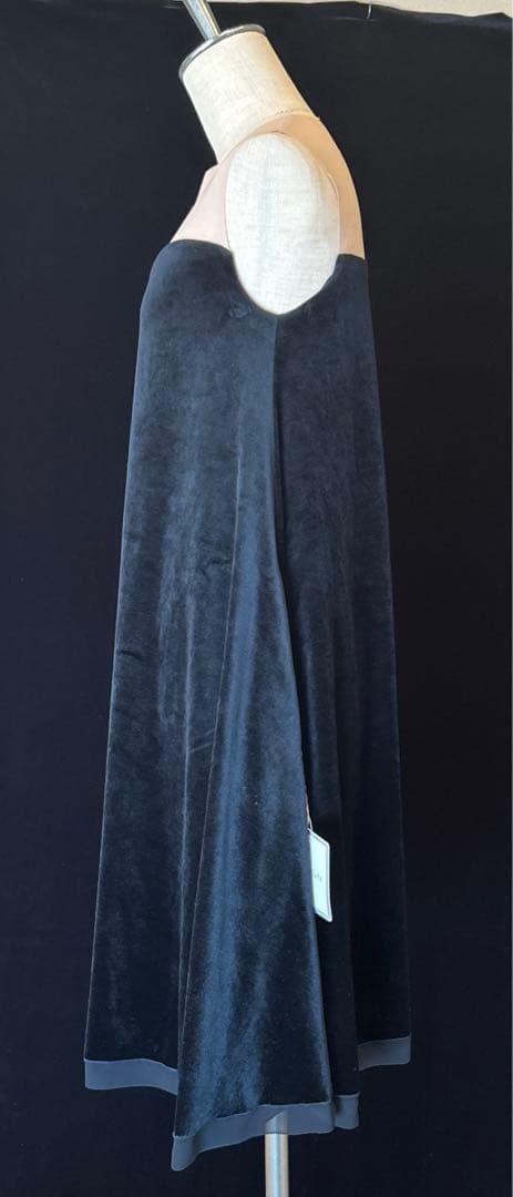 極美品 デイジーリン フォーフォクシー 現行 ベロアワンピース ブラック 未使用フォクシーデイジーリンベロアワンピース