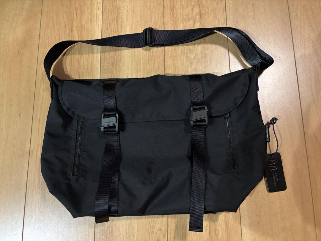 ★saa★シンゾーン AMIACALVA MESSENGER BAG
