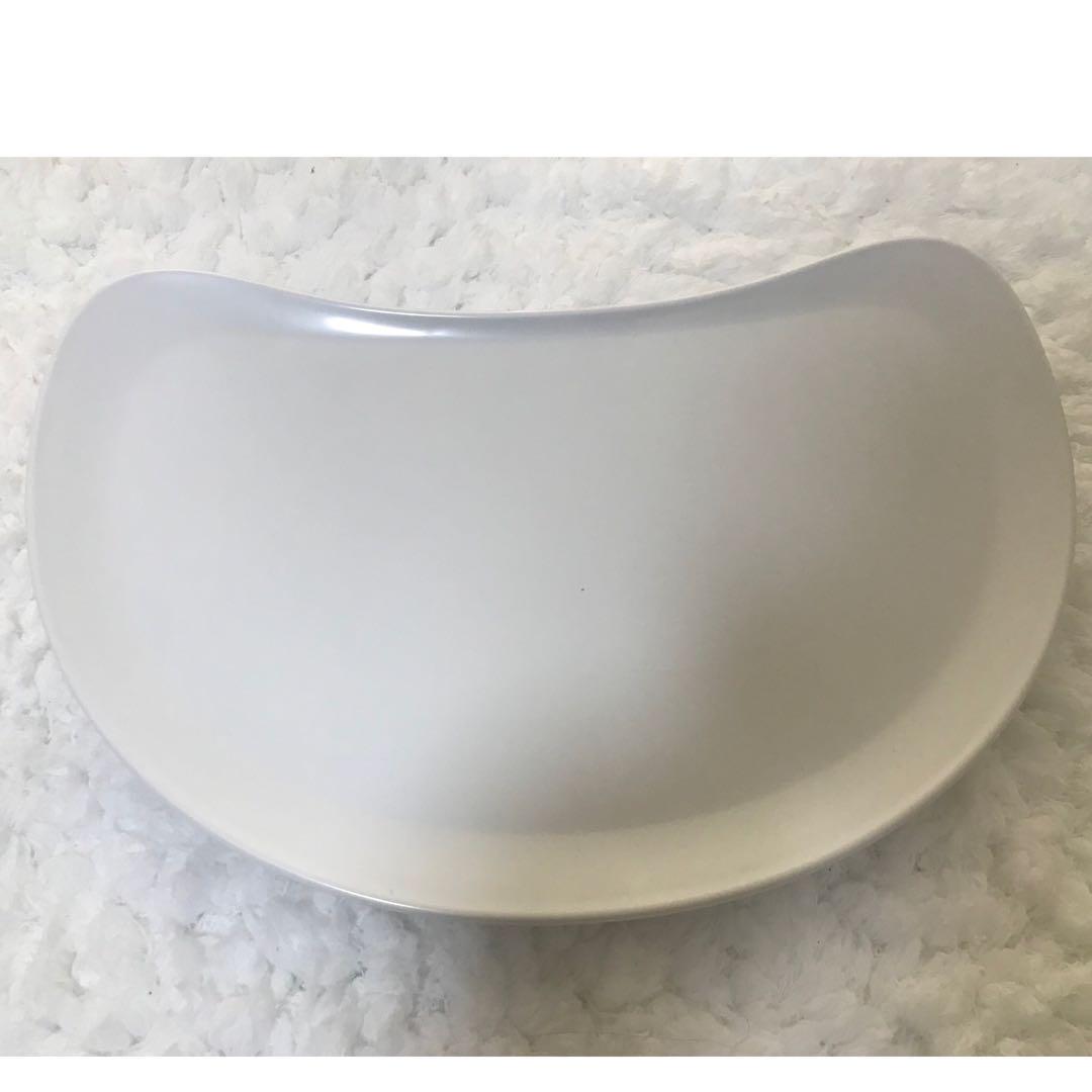 【新品未使用品】Bumbo　バンボ　ベビーソファ　椅子　プレートレイ　机