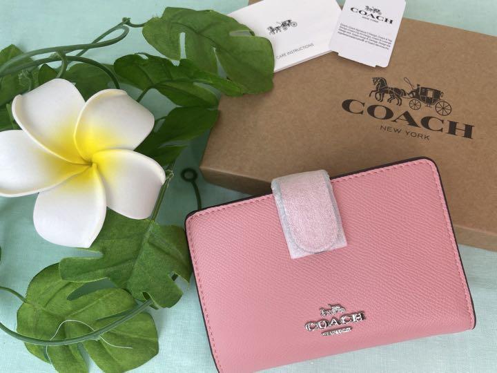 COACH コーチ 二つ折り財布 シンプル 薄ピンク