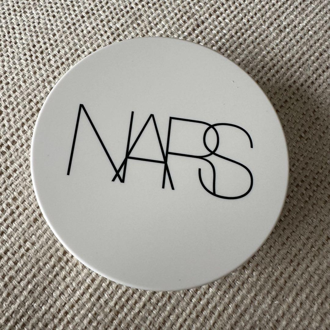 NARS クッションファンデーションノベルティポーチ