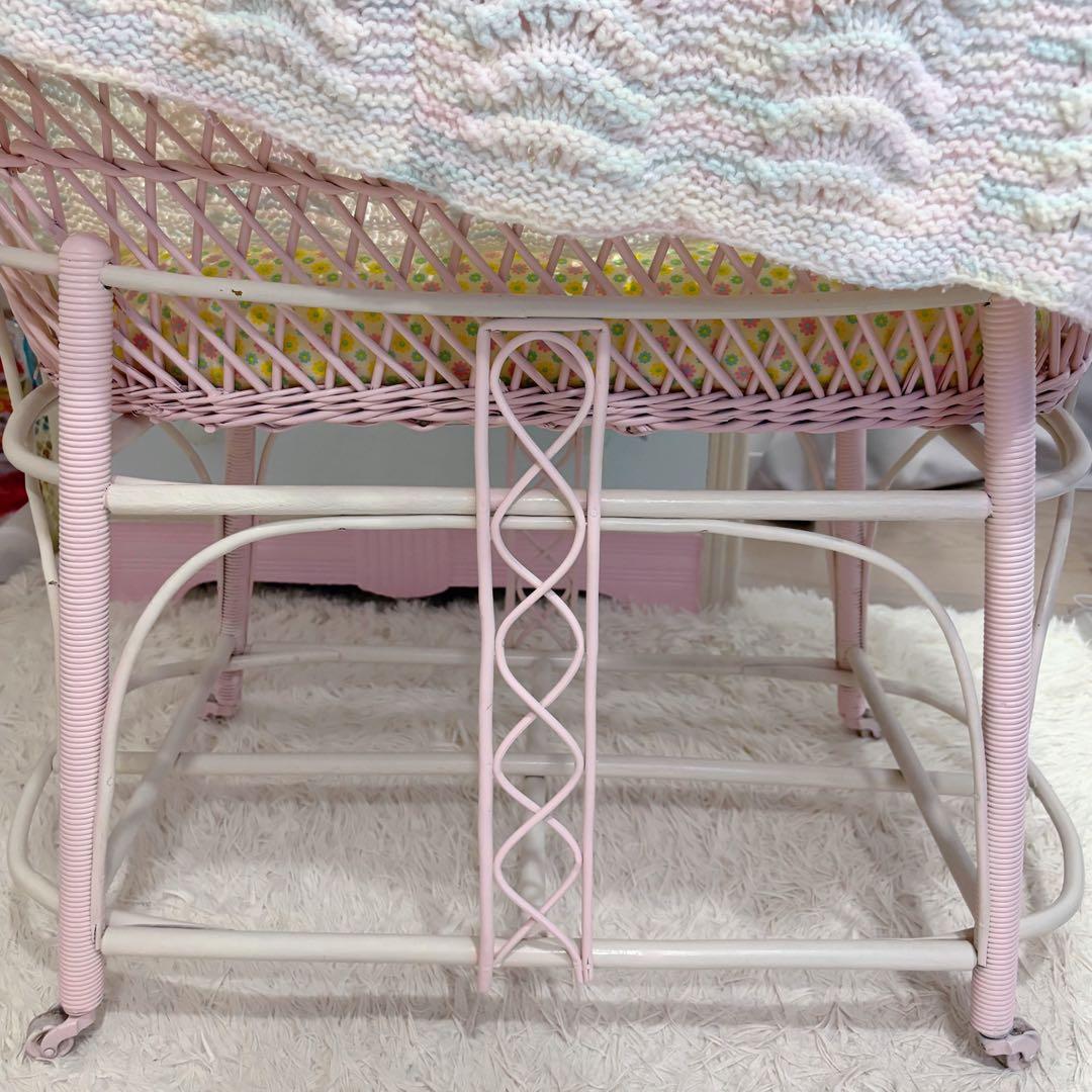 ベビーベッド ラタン家具やや傷や汚れあり