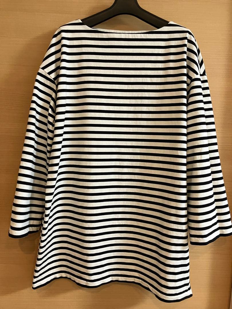 ボーダープルオーバー ブラック