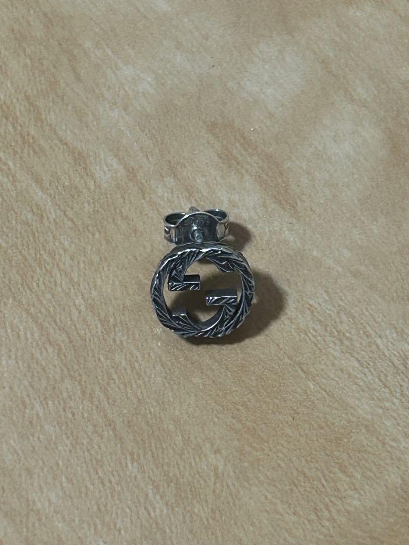 GUCCIピアス