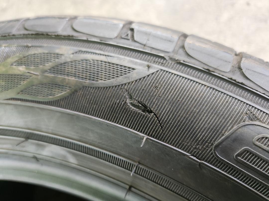 専用ー送料込☆2023年製 ダンロップタイヤ 175/65R15日本製☆2本