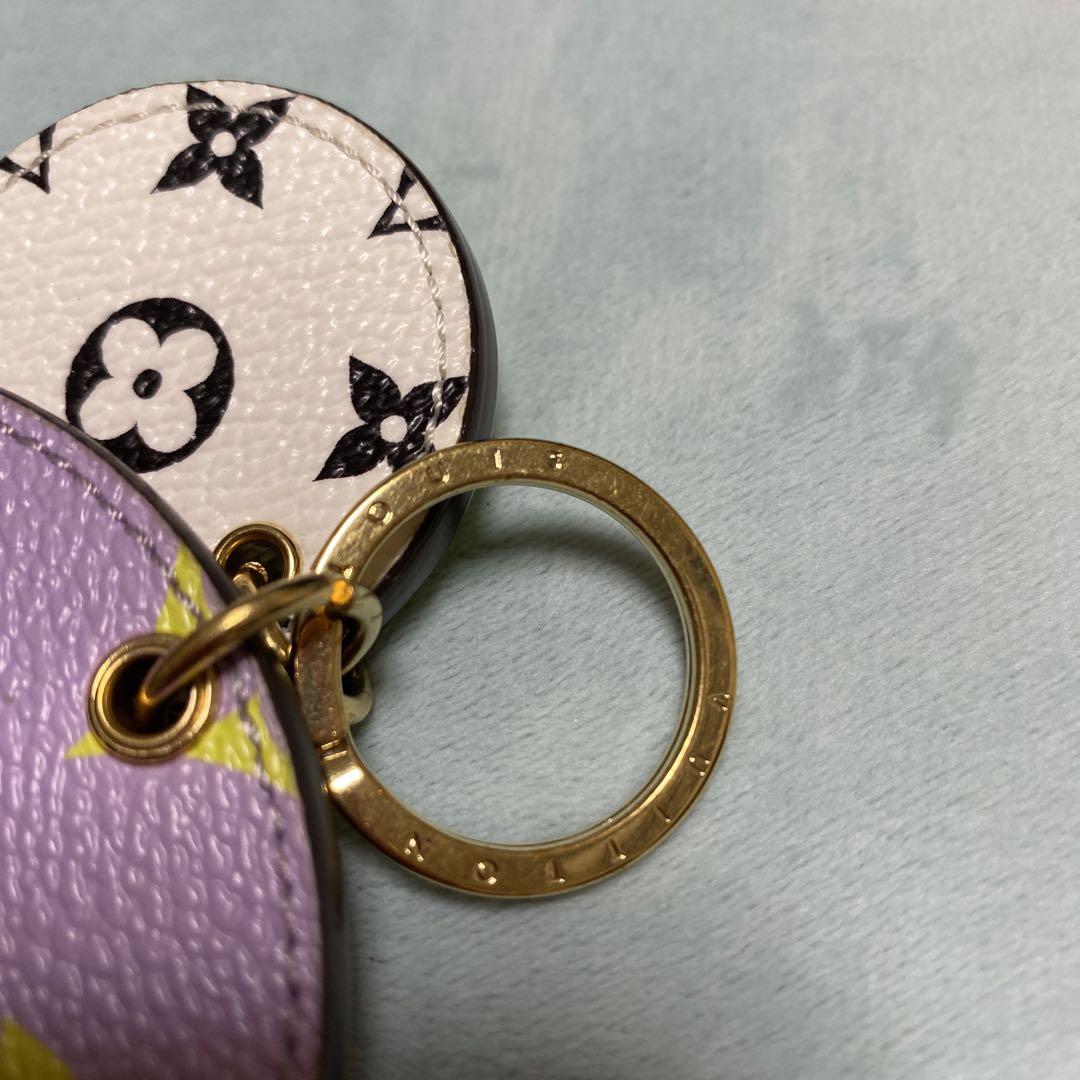 美品✨【ルイヴィトン】チャーム モノグラム ジャイアント ロゴ 美品✨【ルイヴィトン】チャーム モノグラム ジャイアント ロゴ