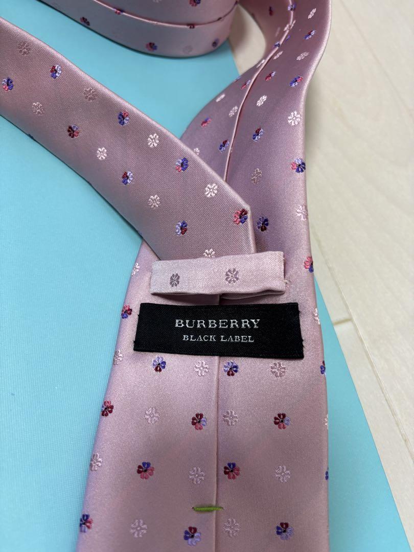 BURBERRY BLACK LABEL 花柄ネクタイ ピンク