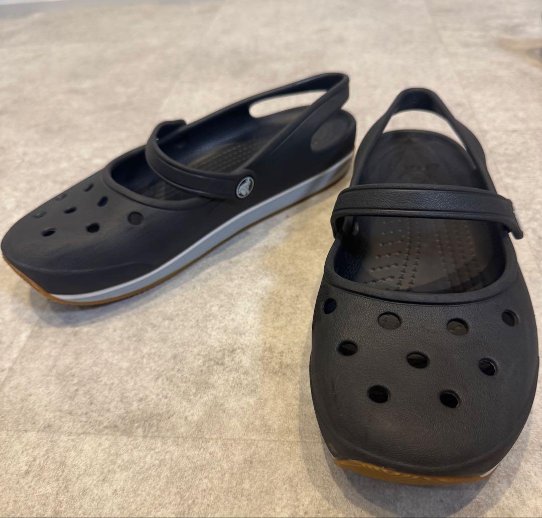 crocs クロッグサンダル レトロメリージェーン　ブラック　W9 廃盤品 crocs クロッグサンダル レトロメリージェーン ブラック W9 廃盤