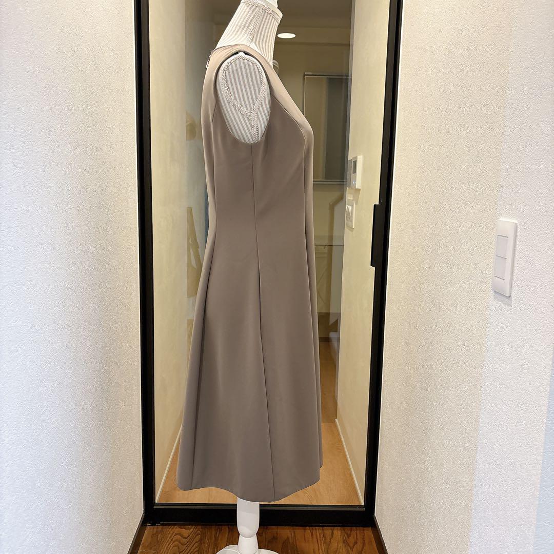 美品⭐︎フォクシーニューヨーク　ノースリーブワンピース型番41282サイズ42
