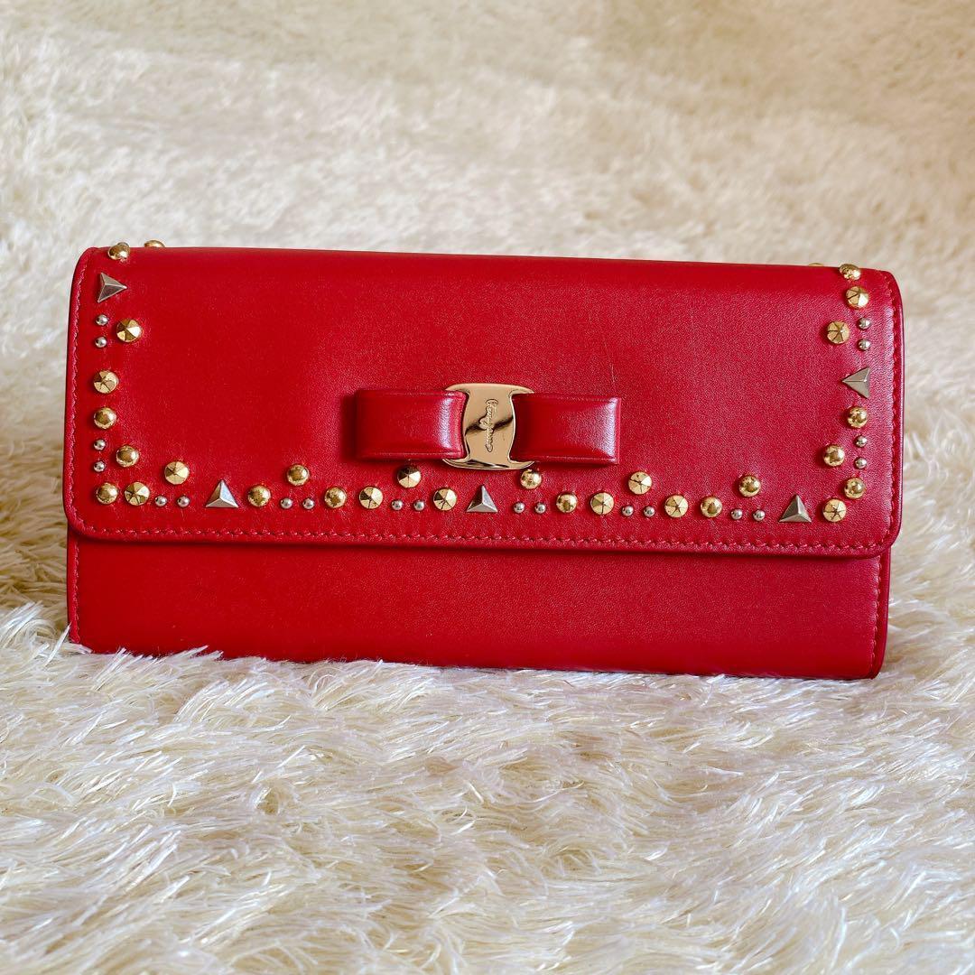 SalvatoreFerragamo フェラガモ 長財布 リボン 赤 スタッズ SalvatoreFerragamo フェラガモ 長財布 リボン 赤 スタッズ