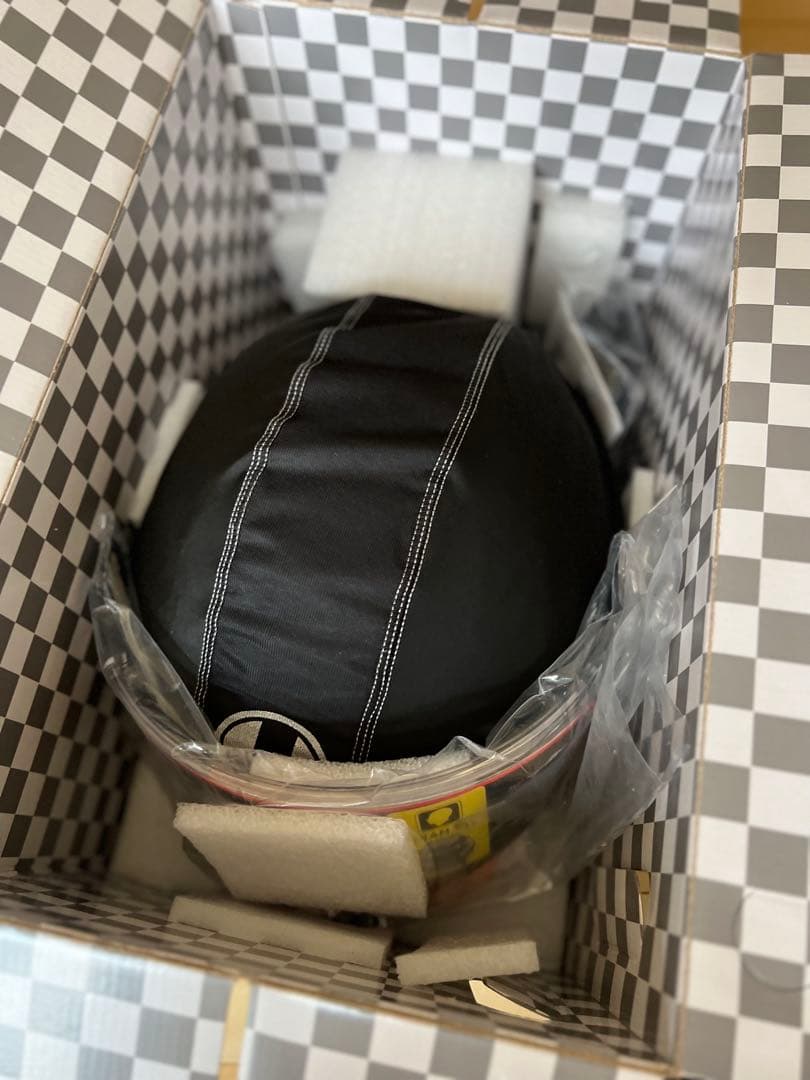 agv pista gp rr 75周年記念モデル　限定　LX 新品