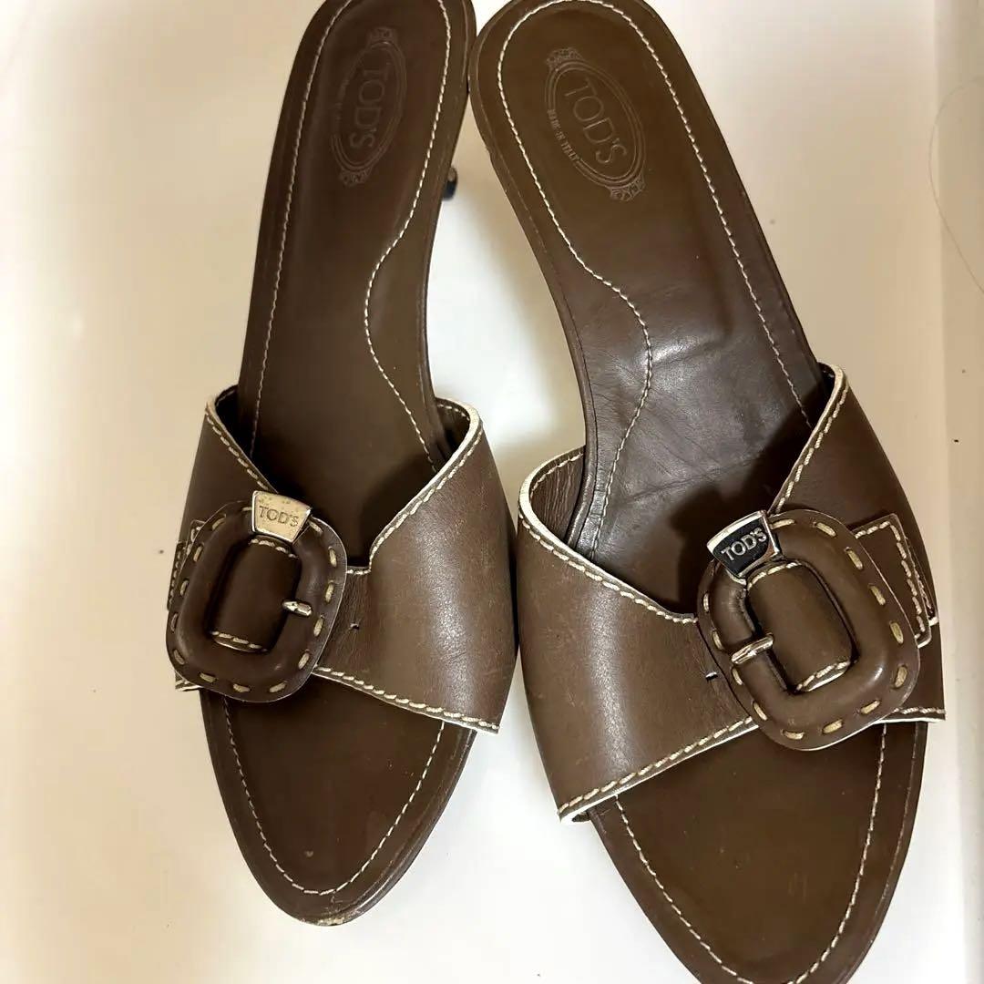 【TOD'S】ブラウン レザーバックル スライドサンダル XXW11K0FH50NHVS010-03.jpg