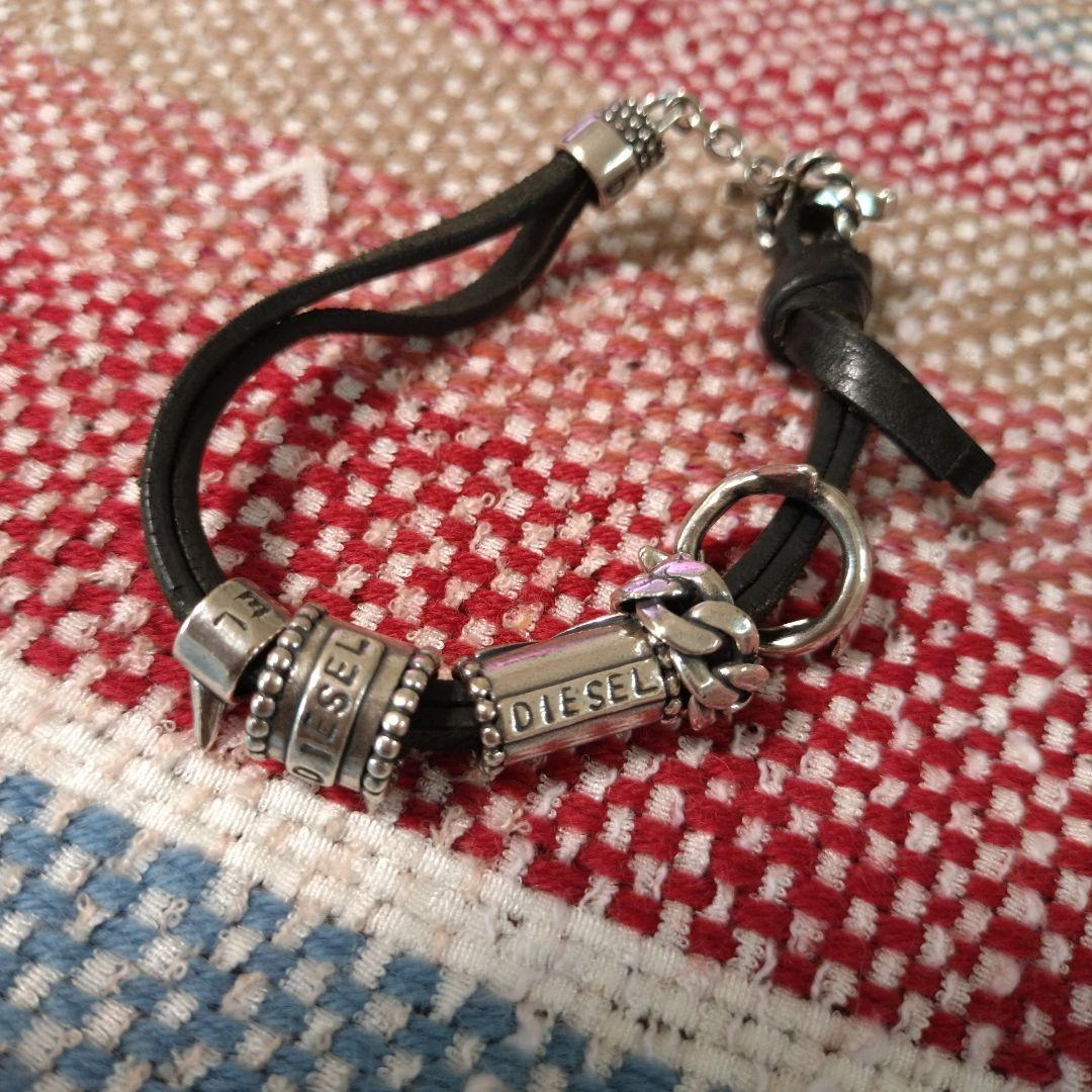 DIESEL レザーブレスレット