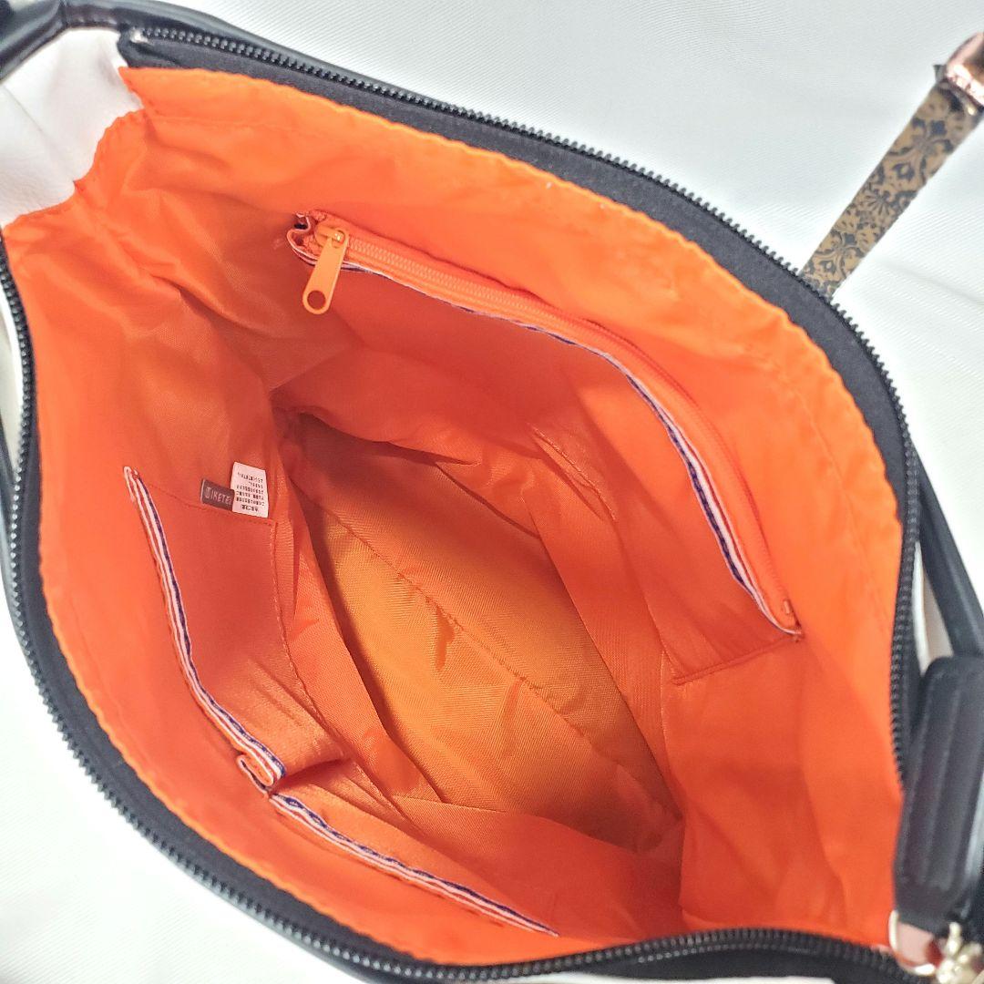 CASTELBAJAC　カステルバジャック　バッグ　ショルダーバッグ　ホワイト