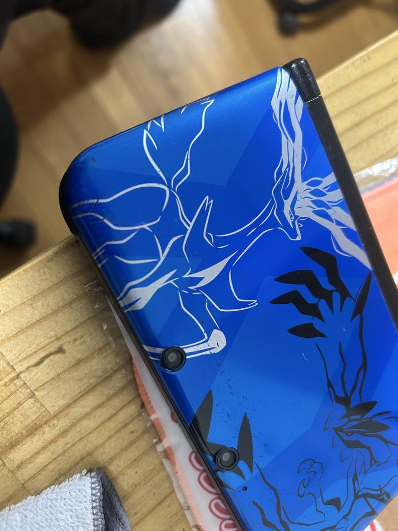Nintendo 3DS ポケットモンスターxy 青色グラフィックデザイン