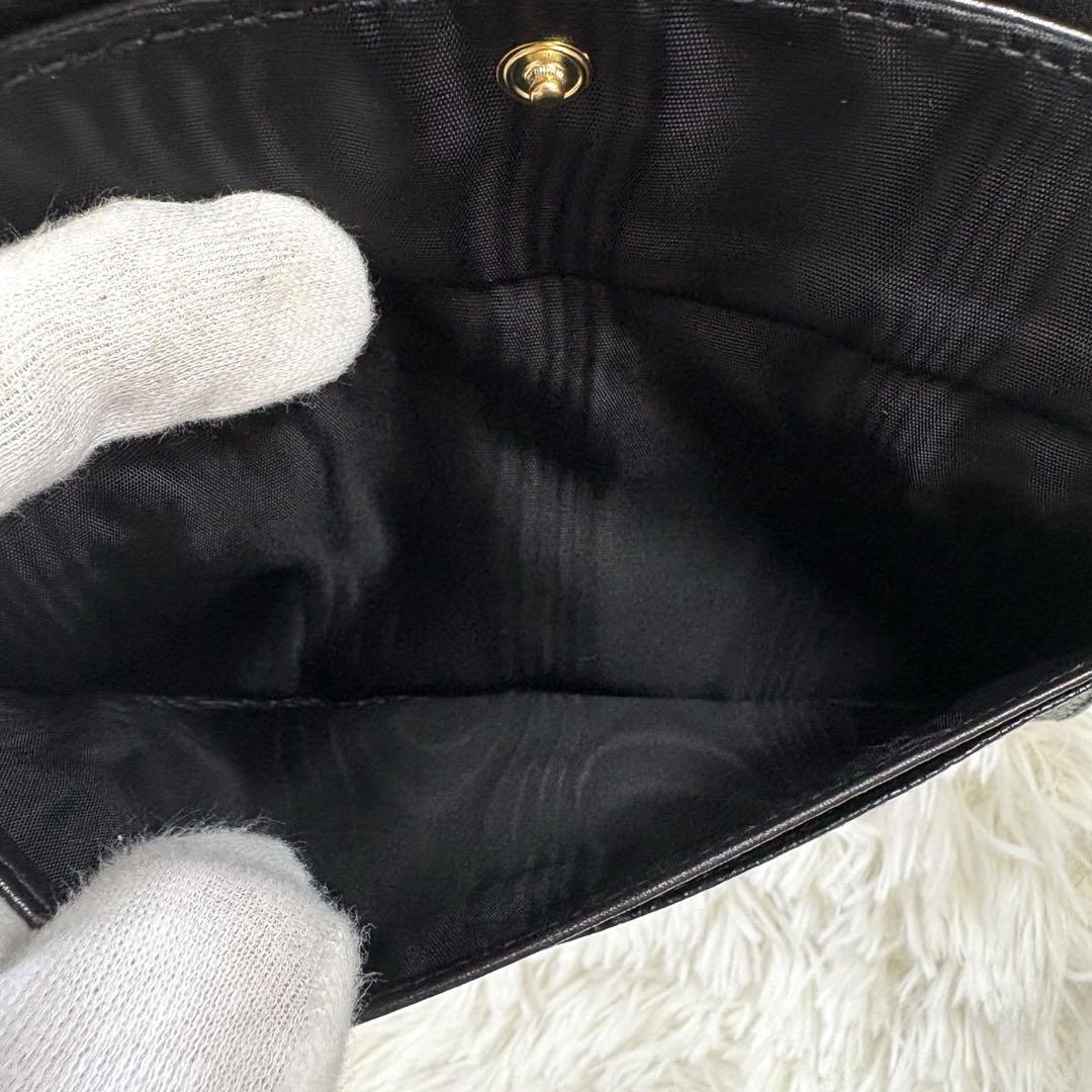 【極美品】CHANEL シャネル　デカココマーク　キャビアスキン　二つ折り長財布